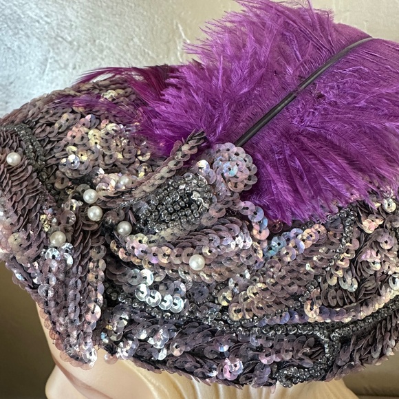 JOYFUL 195O\'s IRIDESCENT SEQUIN COCKTAIL HAT WITH OSTRICH FEATHERS main image 12